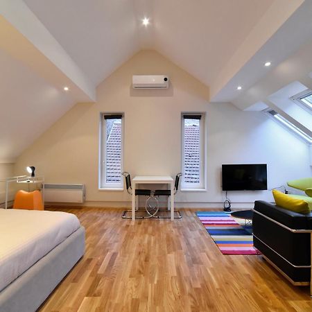 Studio In - Top Center Zagreb Luaran gambar